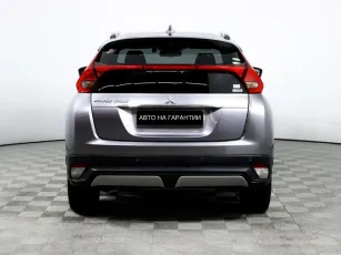 Mitsubishi  6