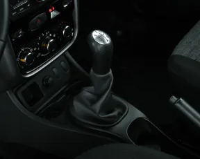 Renault  13