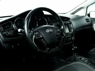 Kia  9