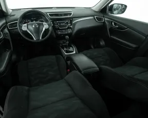 Nissan  10