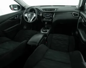 Nissan  11