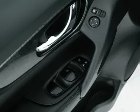 Nissan  13
