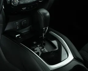 Nissan  16