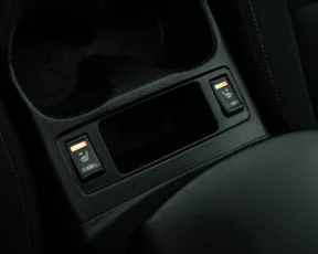 Nissan  19