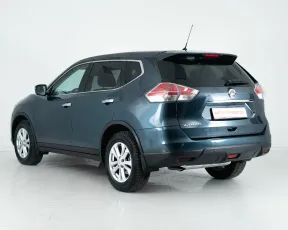 Nissan  5