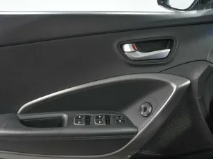Hyundai  12