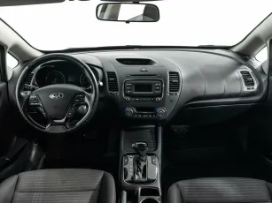 Kia  6