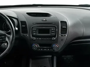 Kia  8