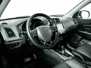 Mitsubishi  7