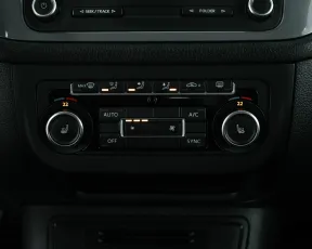 Volkswagen  15
