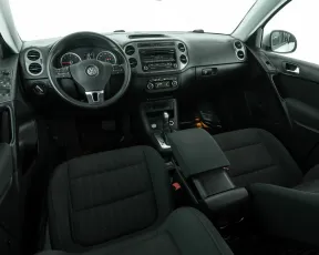 Volkswagen  9