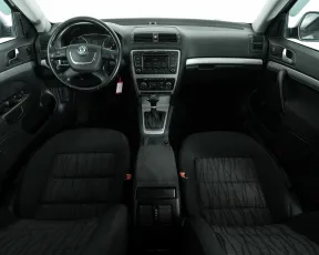 Skoda  8