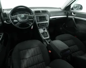 Skoda  9