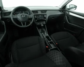 Skoda  9