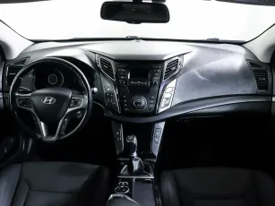 Hyundai  10