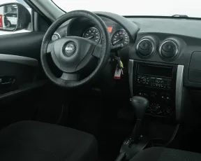 Nissan  15