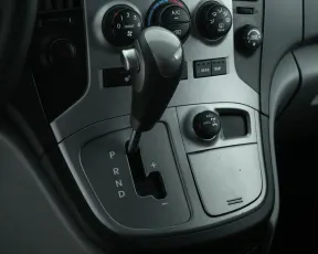 Hyundai  15