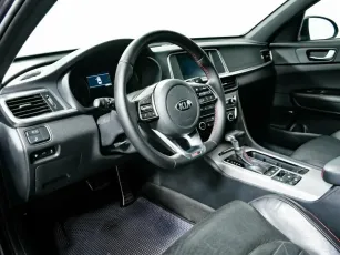 Kia  10
