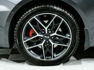 Kia  7