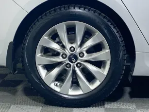 Kia  5