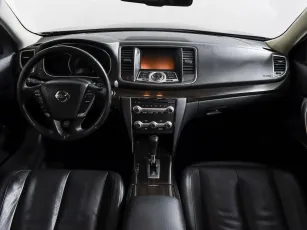 Nissan  11