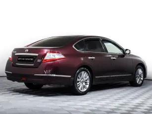 Nissan  5