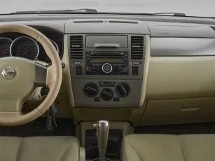 Nissan  13