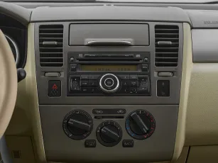 Nissan  14