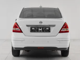 Nissan  5