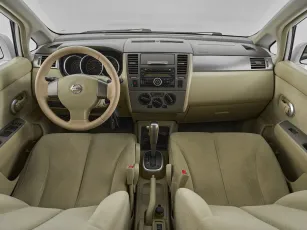 Nissan  8