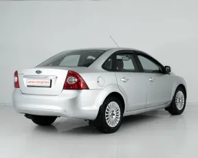 Ford  4