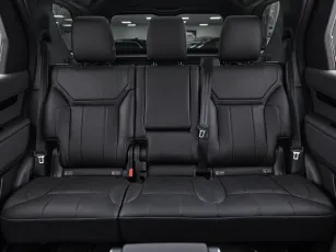 Land Rover  23