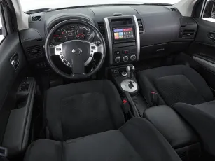 Nissan  10