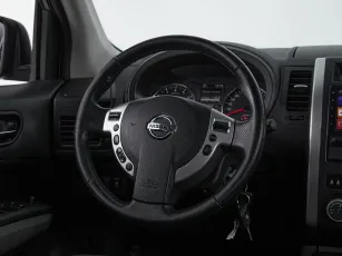 Nissan  15