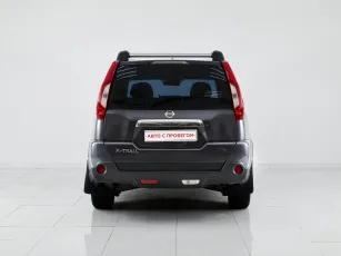 Nissan  6