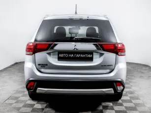 Mitsubishi  4