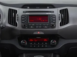 Kia  12