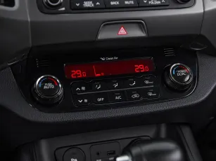 Kia  13