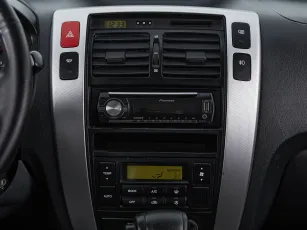 Hyundai  11