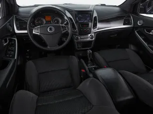 SsangYong  10