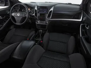 SsangYong  9
