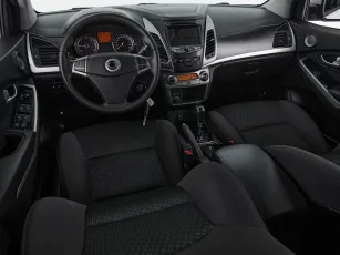 SsangYong  10