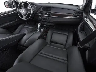BMW  10