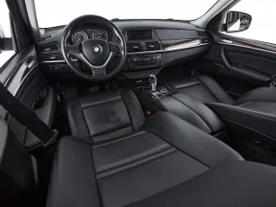BMW  9