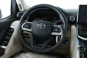 Toyota  19