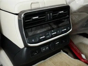 Toyota  23