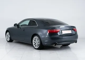 Audi  5