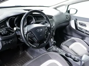 Kia  11