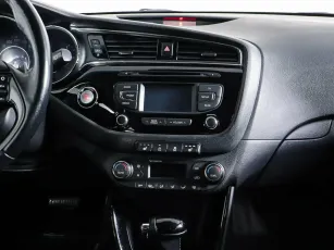 Kia  14