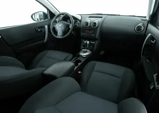 Nissan  10